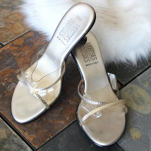 Mootsies Tootsies - heeled vinyl sandal, size 6M